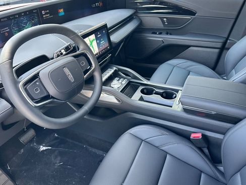 New 2026 Lincoln Nautilus Premier w/ Jet Appearance Package AWD/4WD image 9