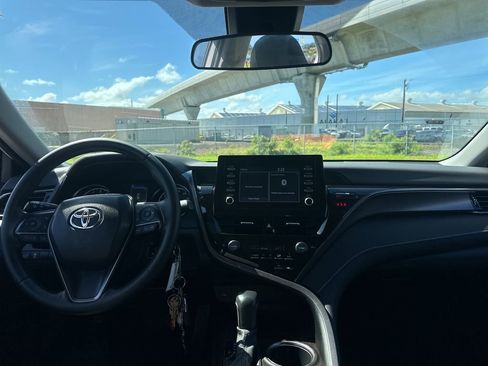 Used 2023 Toyota Camry SE image 13