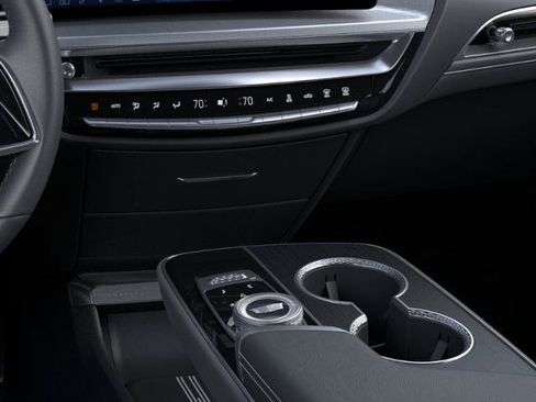 New 2026 Cadillac Lyriq Luxury RWD image 23