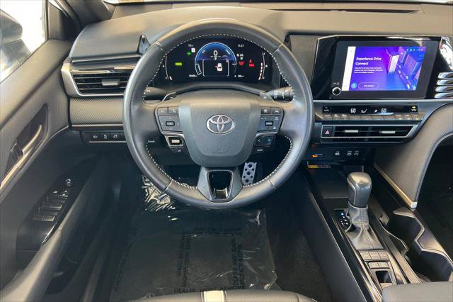 Certified 2025 Toyota Camry SE FWD image 15
