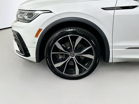 Used 2024 Volkswagen Tiguan SEL R-Line AWD/4WD image 37