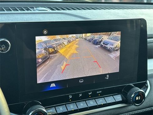 Used 2023 Chevrolet Colorado LT w/ LT Convenience Package image 22