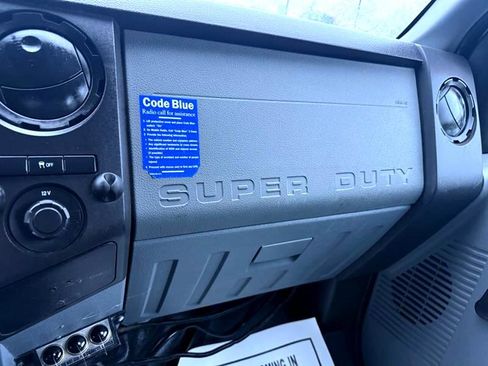 Used 2013 Ford F250 XL w/ Skid Plate Pkg image 24