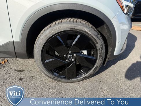 New 2026 Volvo XC40 B5 Ultra w/ Protection Package Premier image 10