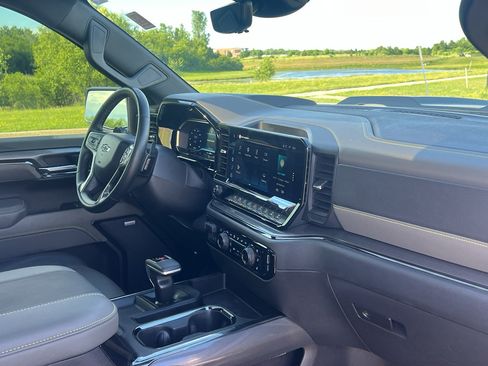 Used 2024 Chevrolet Silverado 1500 ZR2 w/ ZR2 Bison Edition AWD/4WD image 26