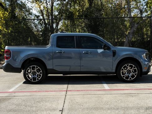 Used 2025 Ford Maverick Lariat w/ 4K Tow Package image 9