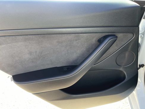 Used 2023 Tesla Model 3 Standard Range RWD image 8