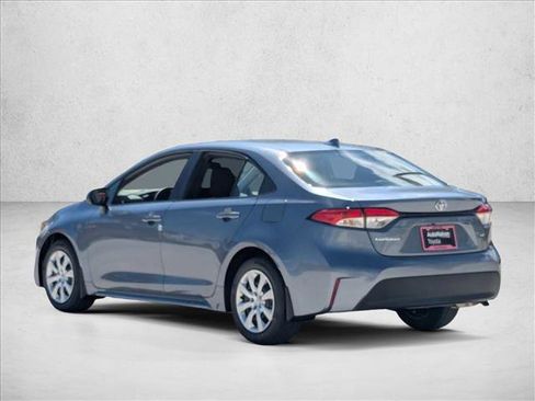 Used 2026 Toyota Corolla LE image 9