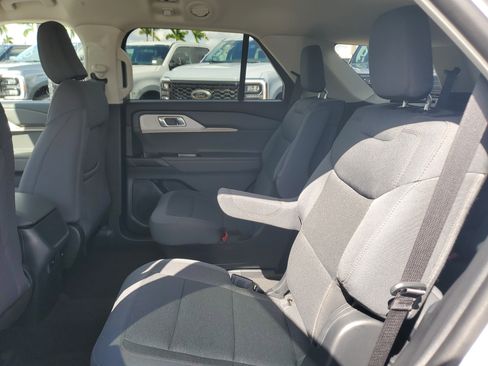 Used 2026 Ford Explorer Active image 12