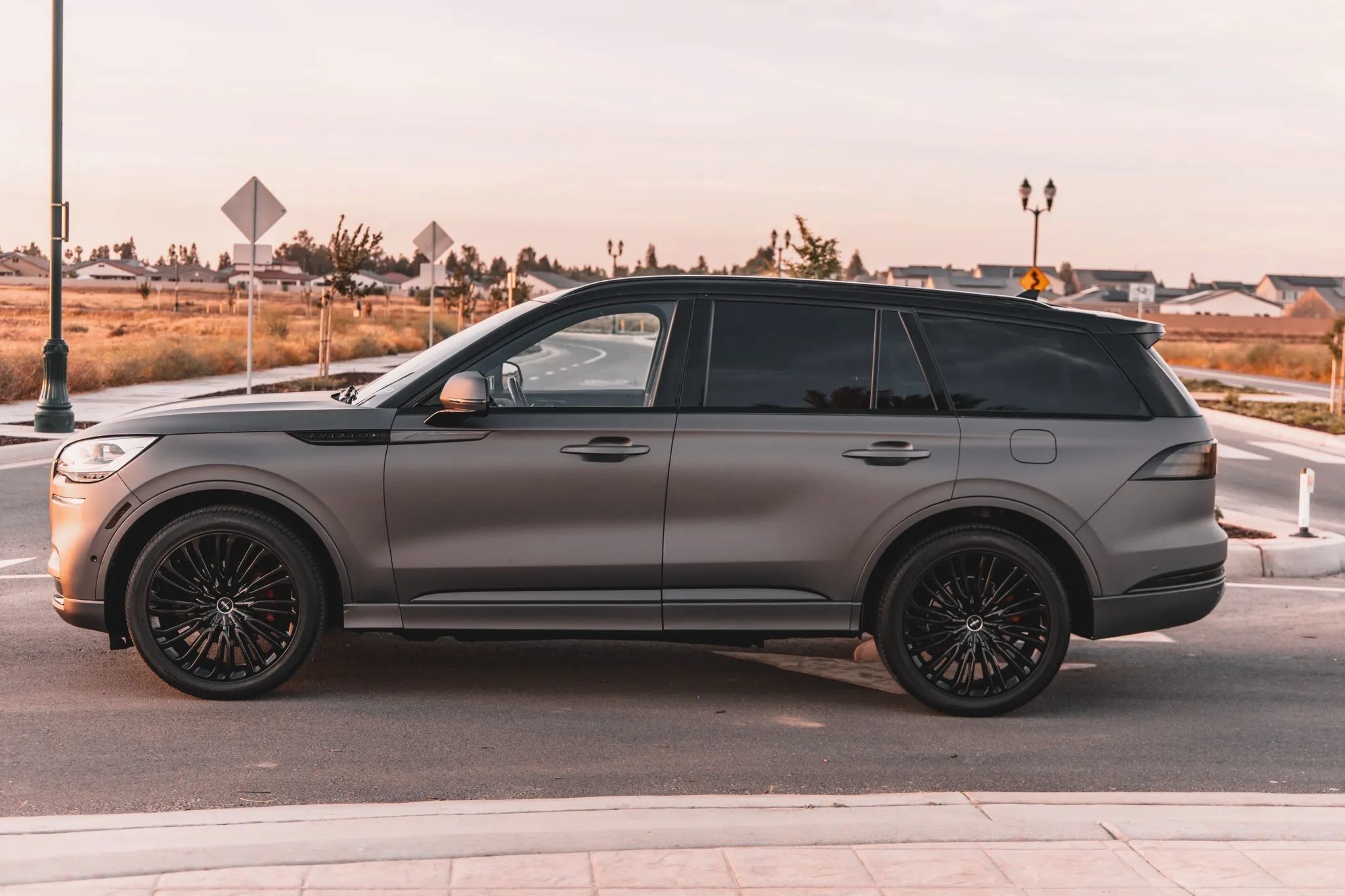 Used 2021 Lincoln Aviator Black Label w/ Dynamic Handling Package AWD/4WD image 3