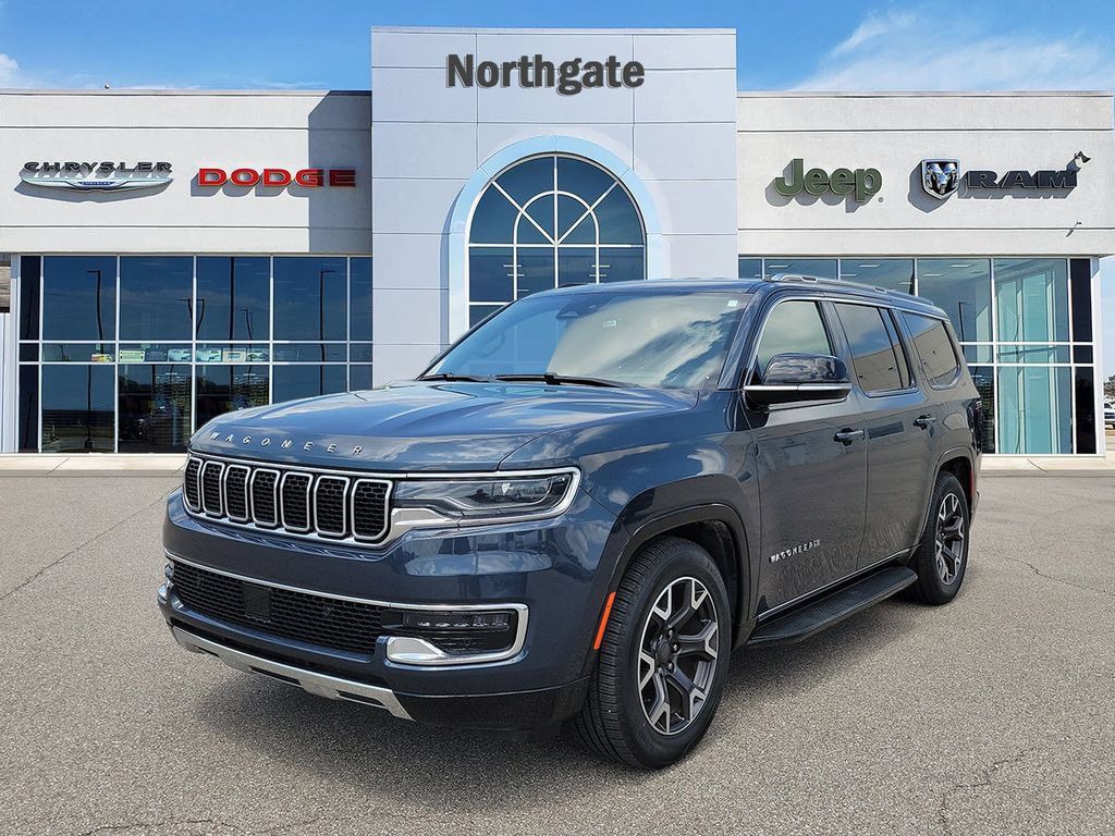 Used 2024 Jeep Wagoneer Series III AWD/4WD image 2