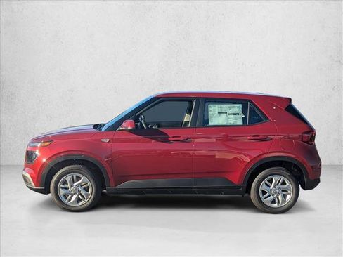 New 2025 Hyundai Venue SE image 5
