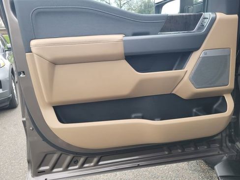 Certified 2023 Ford F250 Lariat w/ Lariat Ultimate Package image 16