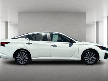 Used 2025 Nissan Altima 2.5 SV