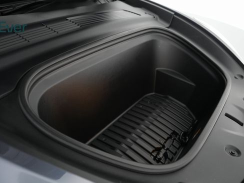 Used 2020 Tesla Model Y Performance image 22