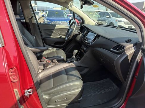 Used 2018 Buick Encore Essence AWD/4WD image 15