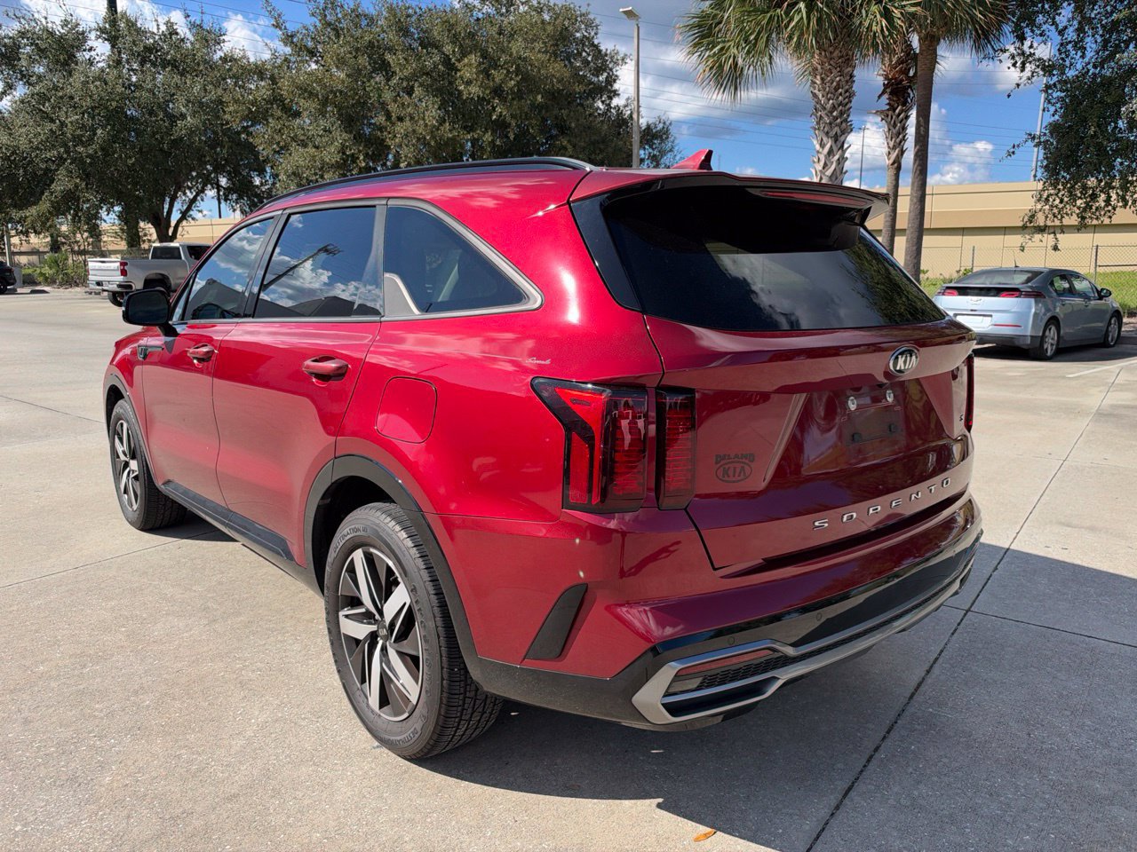 Used 2021 Kia Sorento S FWD image 3