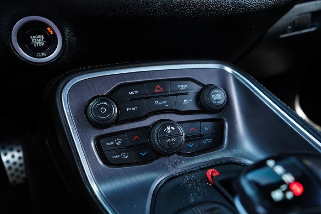 Used 2018 Dodge Challenger R/T RWD image 26