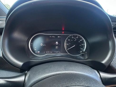 Used 2019 Nissan Kicks SV FWD image 30