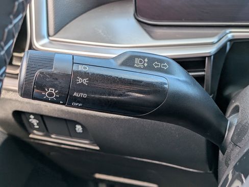 Certified 2025 Kia Sorento S image 30