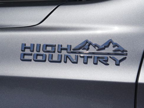 Used 2023 Chevrolet Suburban High Country w/ Max Trailering Package AWD/4WD image 18