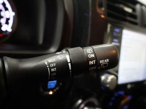 Used 2022 Toyota 4Runner TRD Off-Road Premium image 34