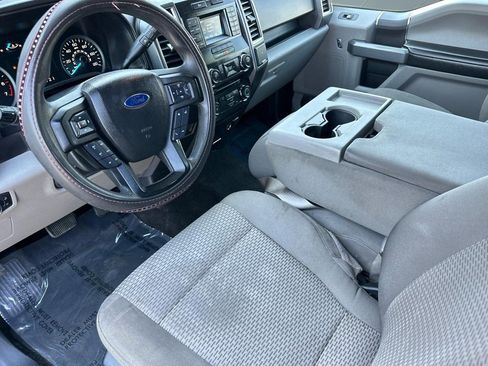 Used 2016 Ford F150 XLT image 4