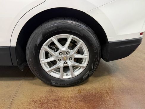 Used 2023 Chevrolet Equinox LT AWD/4WD image 92
