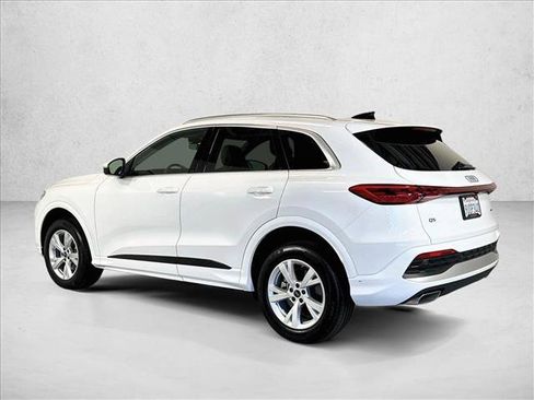 Used 2025 Audi Q5 Premium AWD/4WD image 7