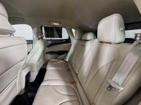 Certified 2019 Lincoln MKC Select w/ Select Plus Package FWD image 28