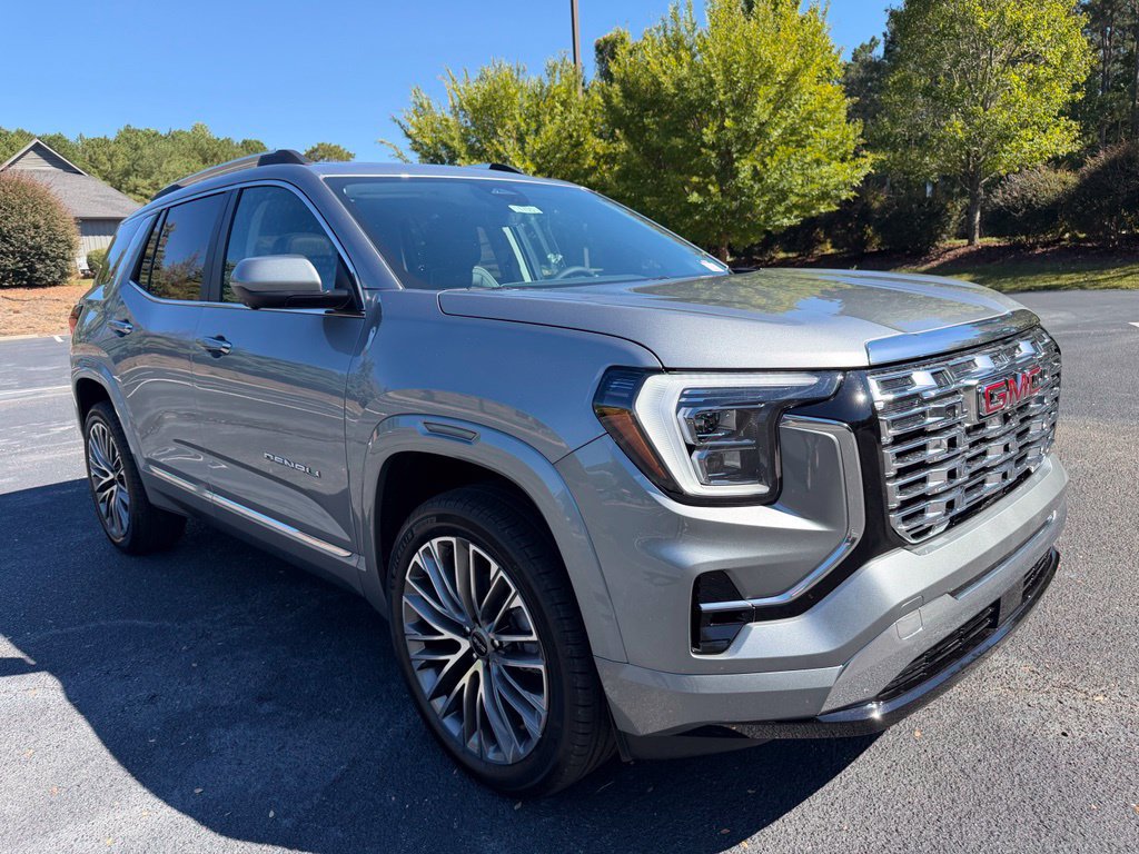 New 2027 GMC Terrain Denali w/ LPO, Floor Liner Package AWD/4WD image 18