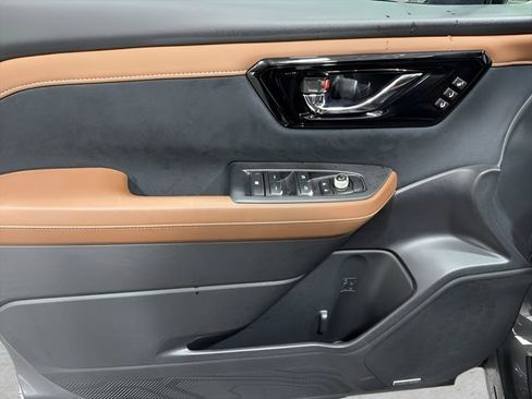 Certified 2026 Subaru Forester Touring image 9