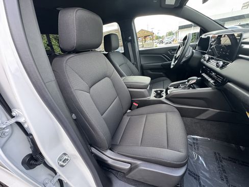 New 2025 GMC Canyon Elevation w/ Convenience Package image 52