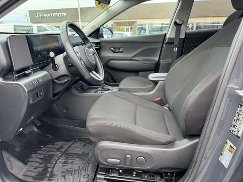 Used 2024 Hyundai Kona SEL AWD/4WD image 16