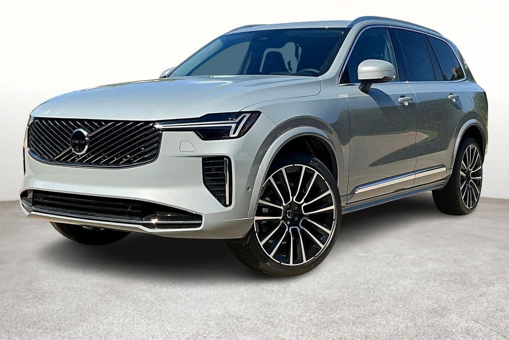 New 2026 Volvo XC90 B5 Ultra w/ Protection Package Premier AWD/4WD image 2