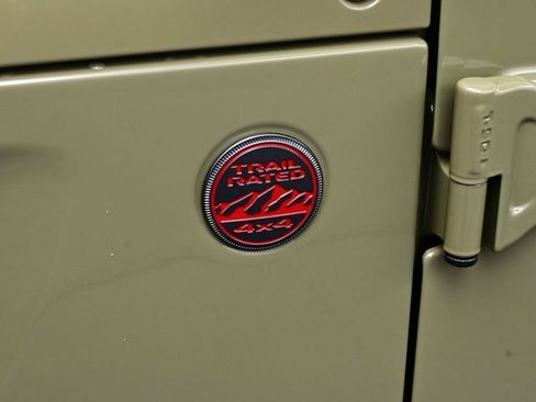 New 2025 Jeep Wrangler Unlimited Rubicon w/ Technology Group image 21