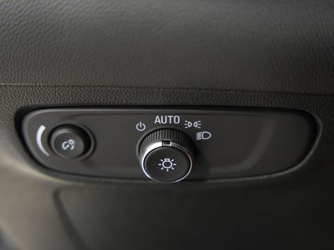 Used 2026 Buick Encore GX Avenir w/ Avenir Technology Package AWD/4WD image 33