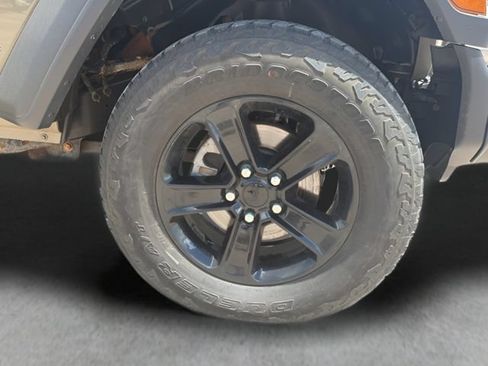 Used 2020 Jeep Gladiator Sport w/ Trailer Tow Package AWD/4WD image 9
