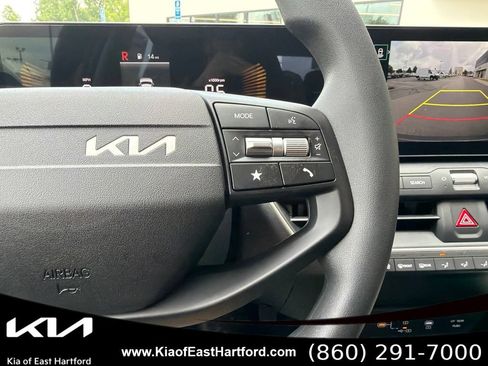 New 2026 Kia K4 FWD image 34