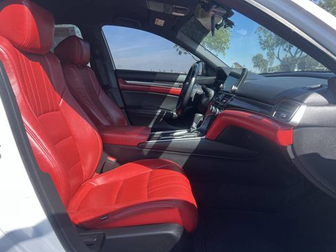 Used 2019 Honda Accord Sport image 4