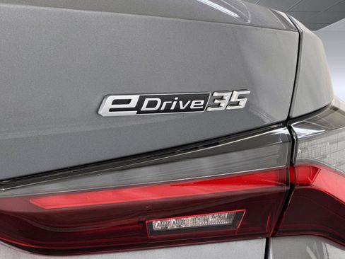 Used 2024 BMW i4 eDrive35 w/ Premium Package RWD image 26