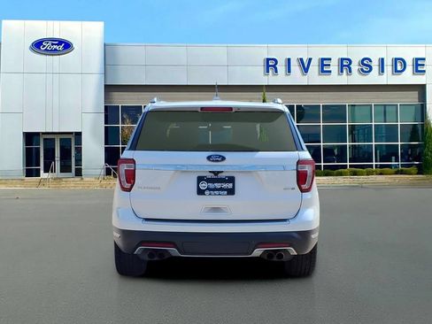 Used 2018 Ford Explorer Platinum AWD/4WD image 6