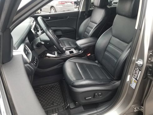 Used 2017 Kia Sorento EX w/ EX V6 Premium Package image 9