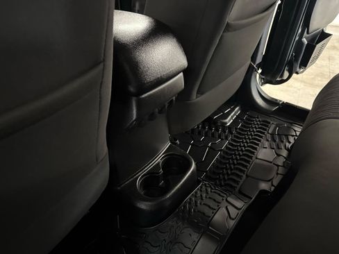 Used 2012 Jeep Wrangler Unlimited Sport AWD/4WD image 31