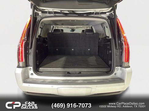 Used 2020 Cadillac Escalade ESV Luxury RWD image 44