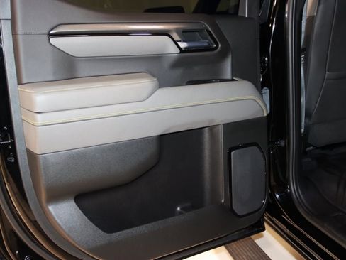 Used 2022 Chevrolet Silverado 1500 ZR2 w/ Technology Package image 54