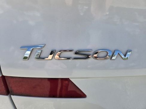 Used 2021 Hyundai Tucson SEL FWD image 16