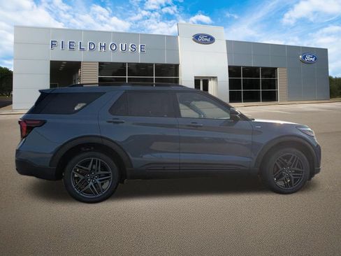 New 2026 Ford Explorer ST-Line w/ ST-Line Street Pack AWD/4WD image 11