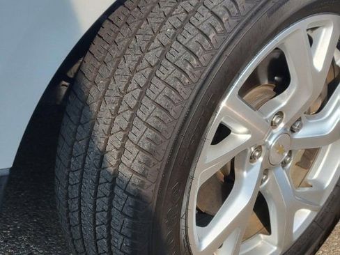 Used 2020 Chevrolet Equinox LT image 23