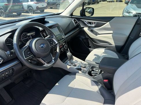 Used 2024 Subaru Forester Premium AWD/4WD image 4